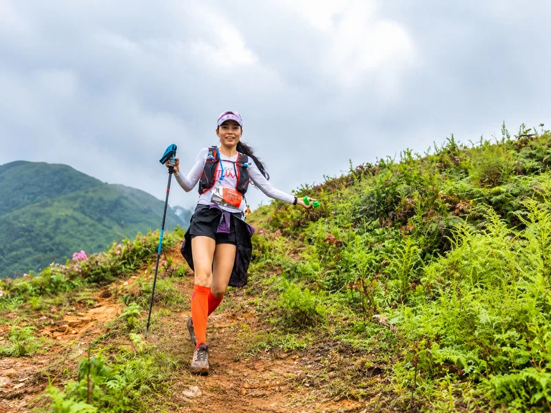 Kỹ thuật chạy trail cần điều chỉnh theo độ dốc, mặt đường và khả năng kiểm soát cơ thể.