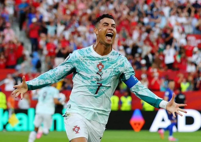Ronaldo từng thi đấu ở những quốc gia nào?